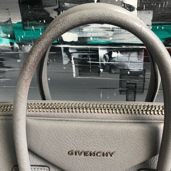 Givenchy Grey Medium Antigona Bag - Picture 11 of 15